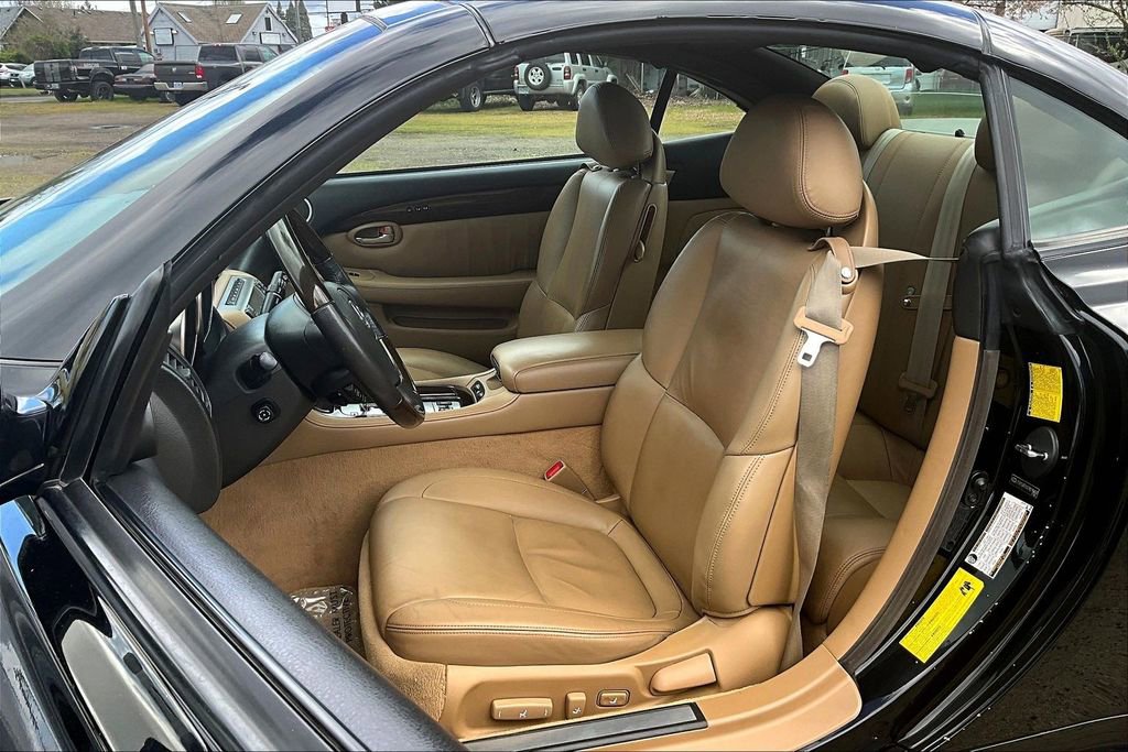 Used 2007 Lexus SC 430 Convertible image 9