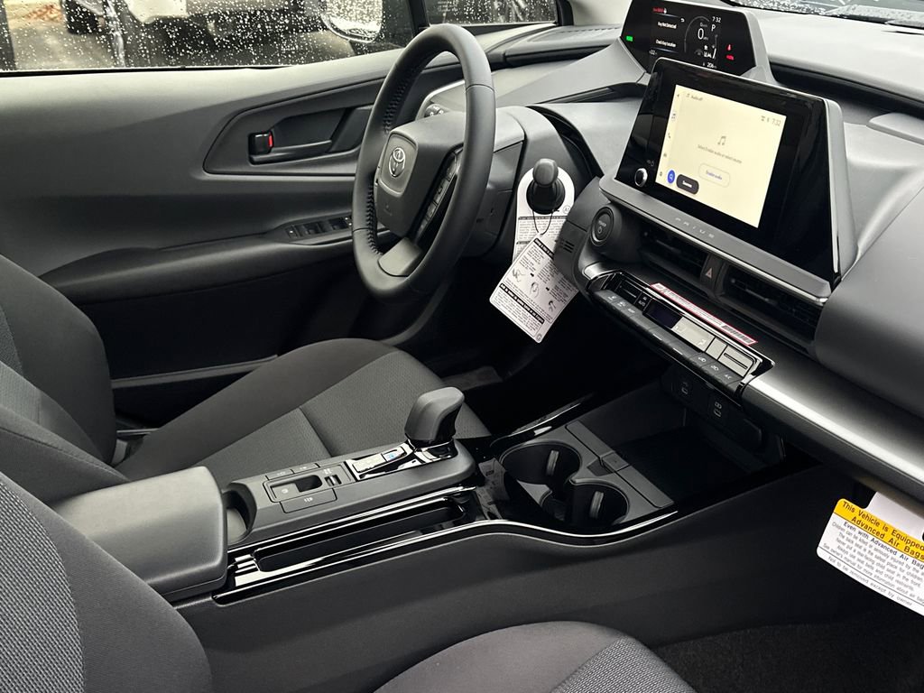 New 2026 Toyota Prius LE image 11