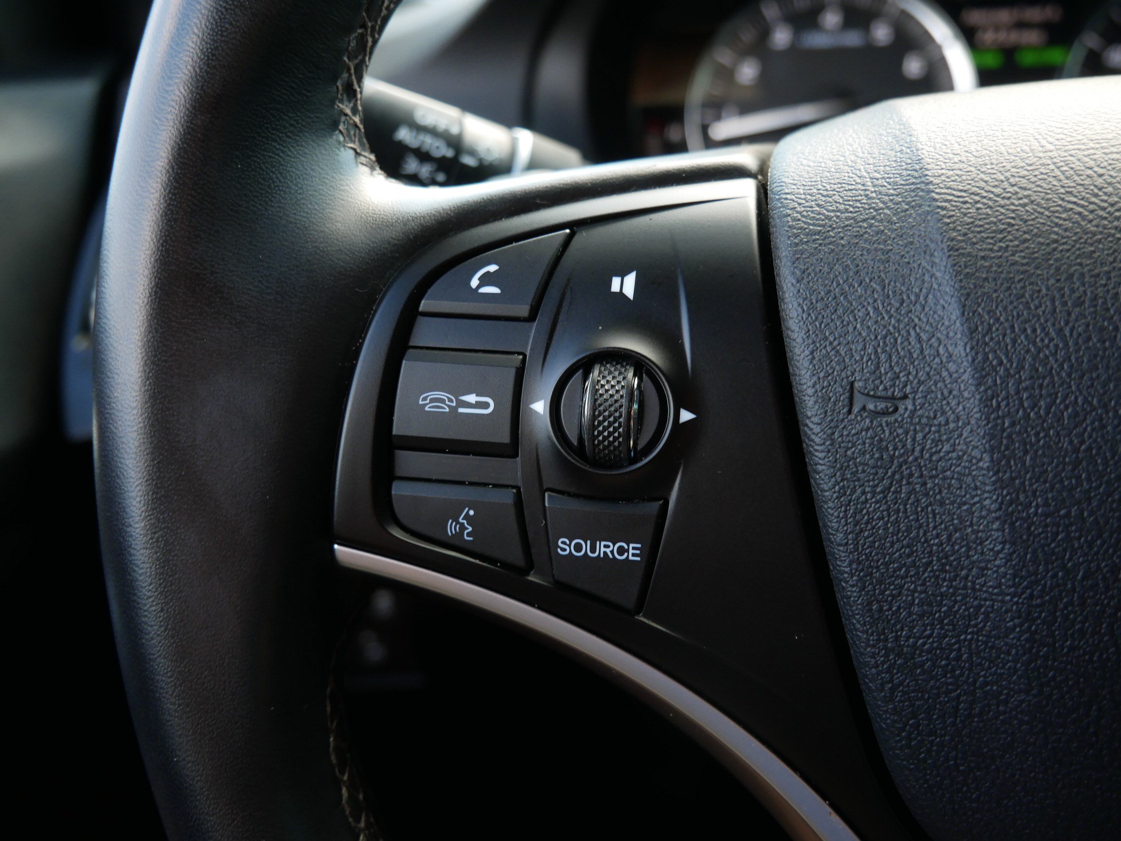 Used 2020 Acura MDX SH-AWD w/ Technology Package image 28