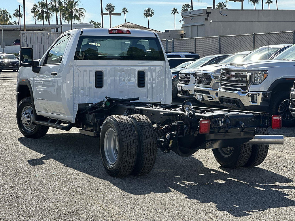 New 2026 GMC Sierra 3500 Pro AWD/4WD image 5