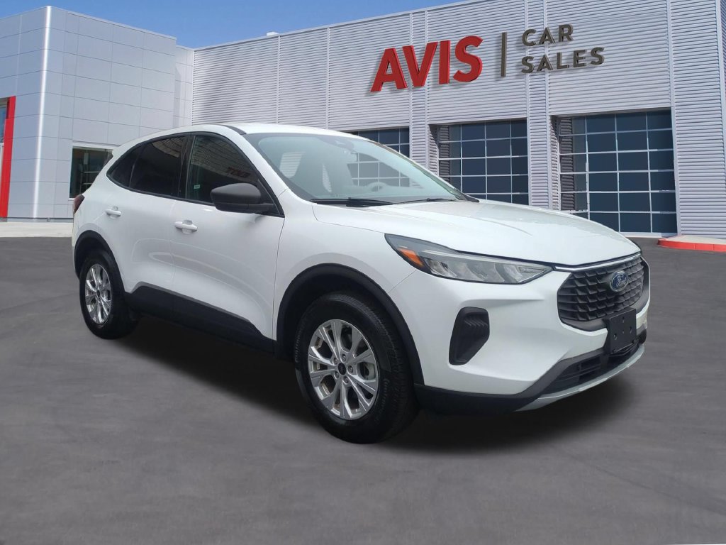 Used 2025 Ford Escape Active AWD/4WD image 3