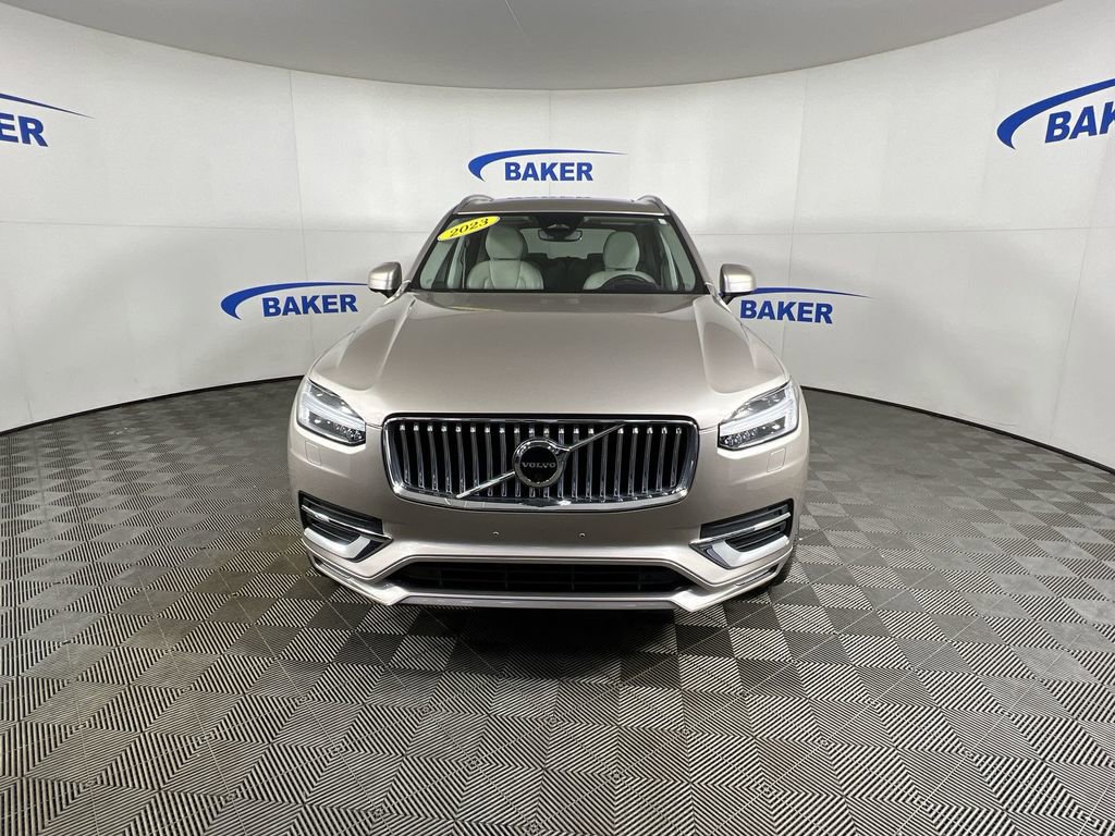 Used 2023 Volvo XC90 B6 Ultimate image 3