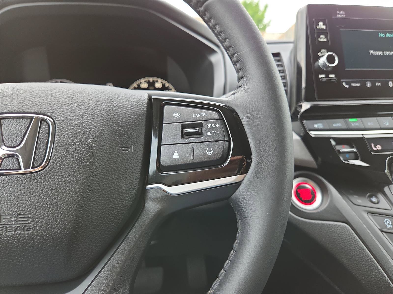 Used 2025 Honda Odyssey EX-L image 17