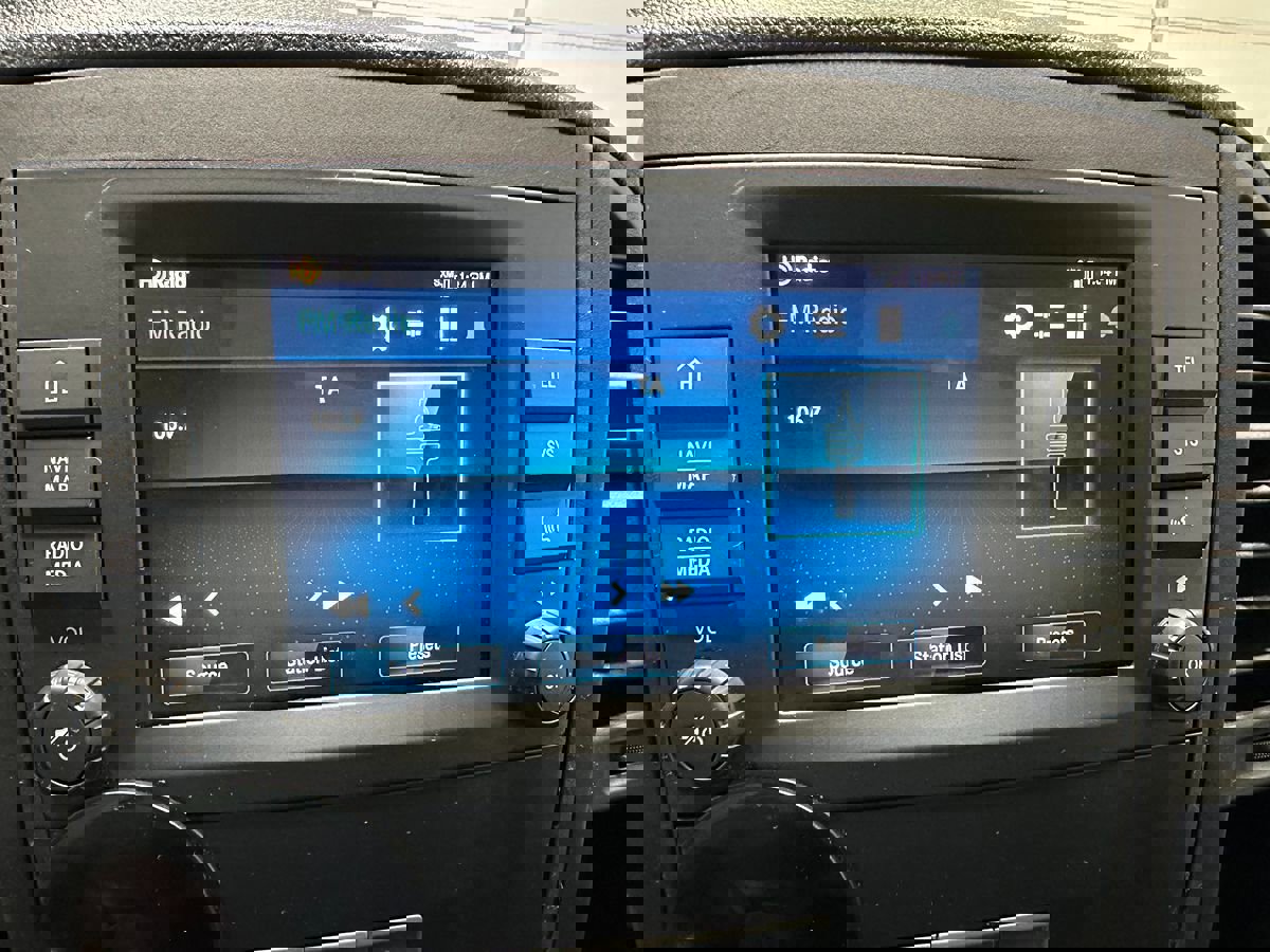 Used 2023 Mercedes-Benz Metris image 28