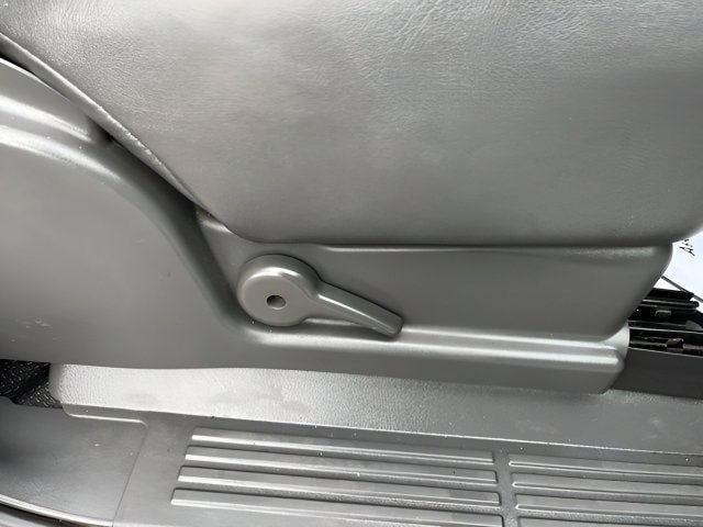 Used 2004 Chevrolet Silverado 2500 W/T RWD image 26