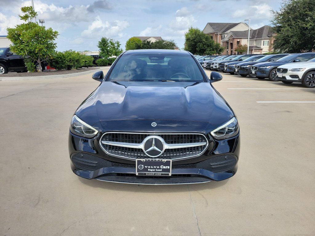 Used 2025 Mercedes-Benz C 300 4MATIC Sedan image 2