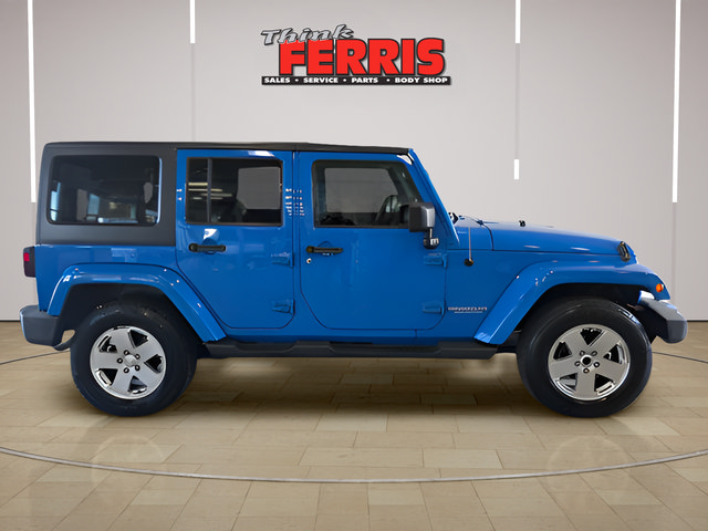 Used 2012 Jeep Wrangler Unlimited Sahara w/ Connectivity Group AWD/4WD image 8