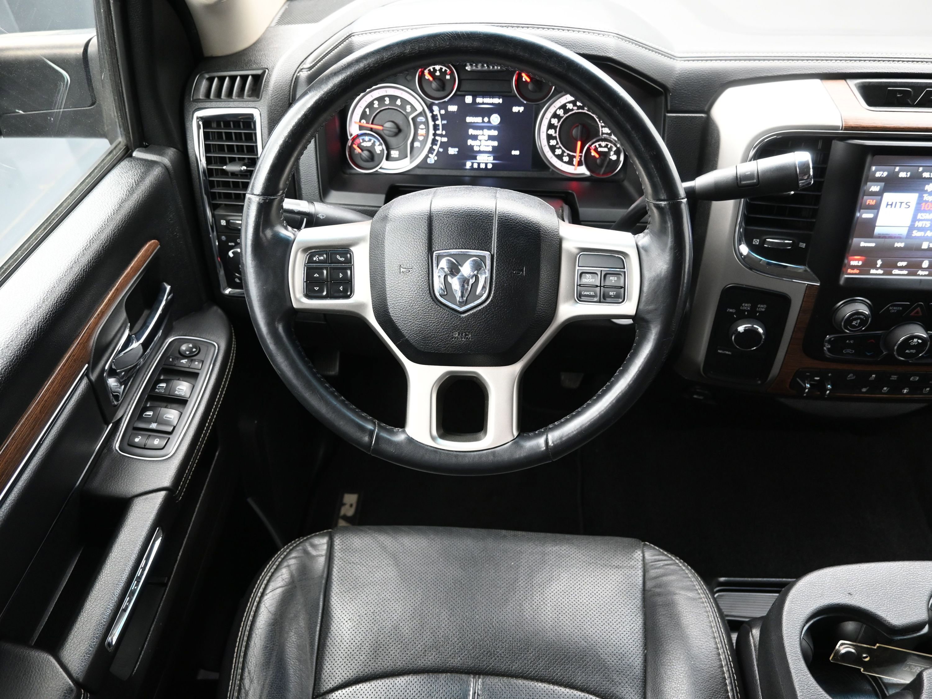 Used 2018 RAM 2500 Laramie w/ Off Road Package AWD/4WD image 26