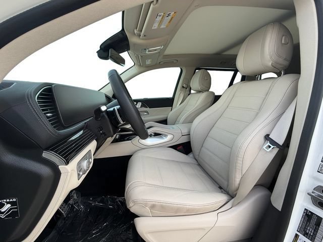 Used 2024 Mercedes-Benz GLS 580 4MATIC w/ Warmth & Comfort Package image 10