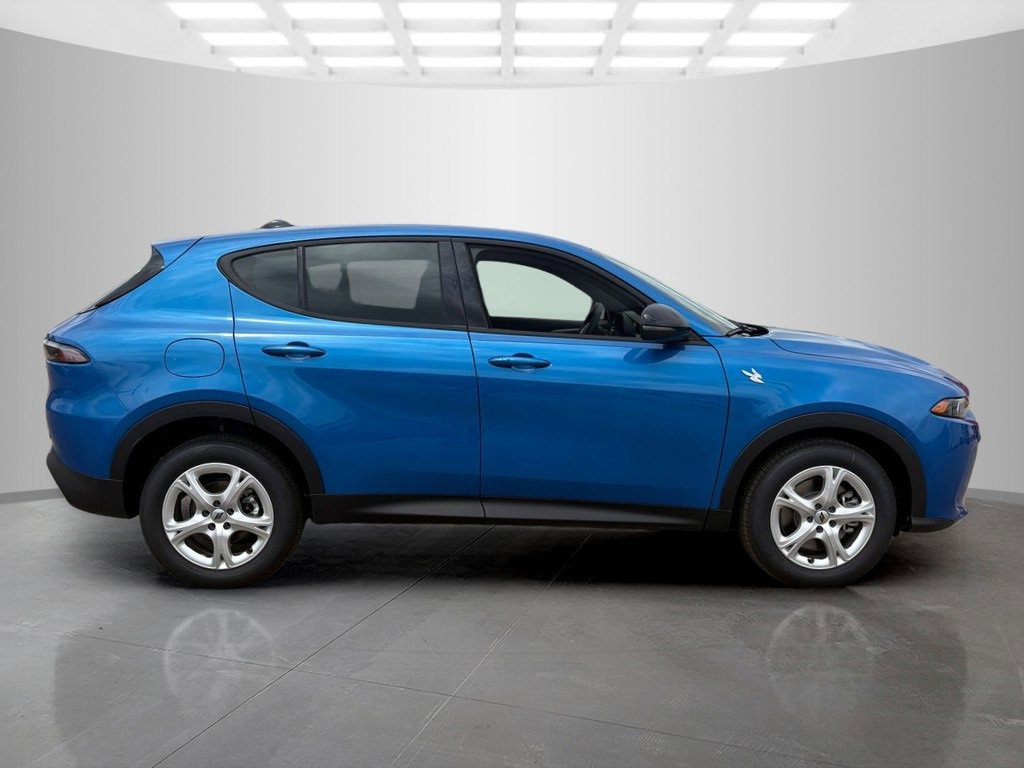 New 2025 Dodge Hornet GT w/ Cold Weather Group image 2