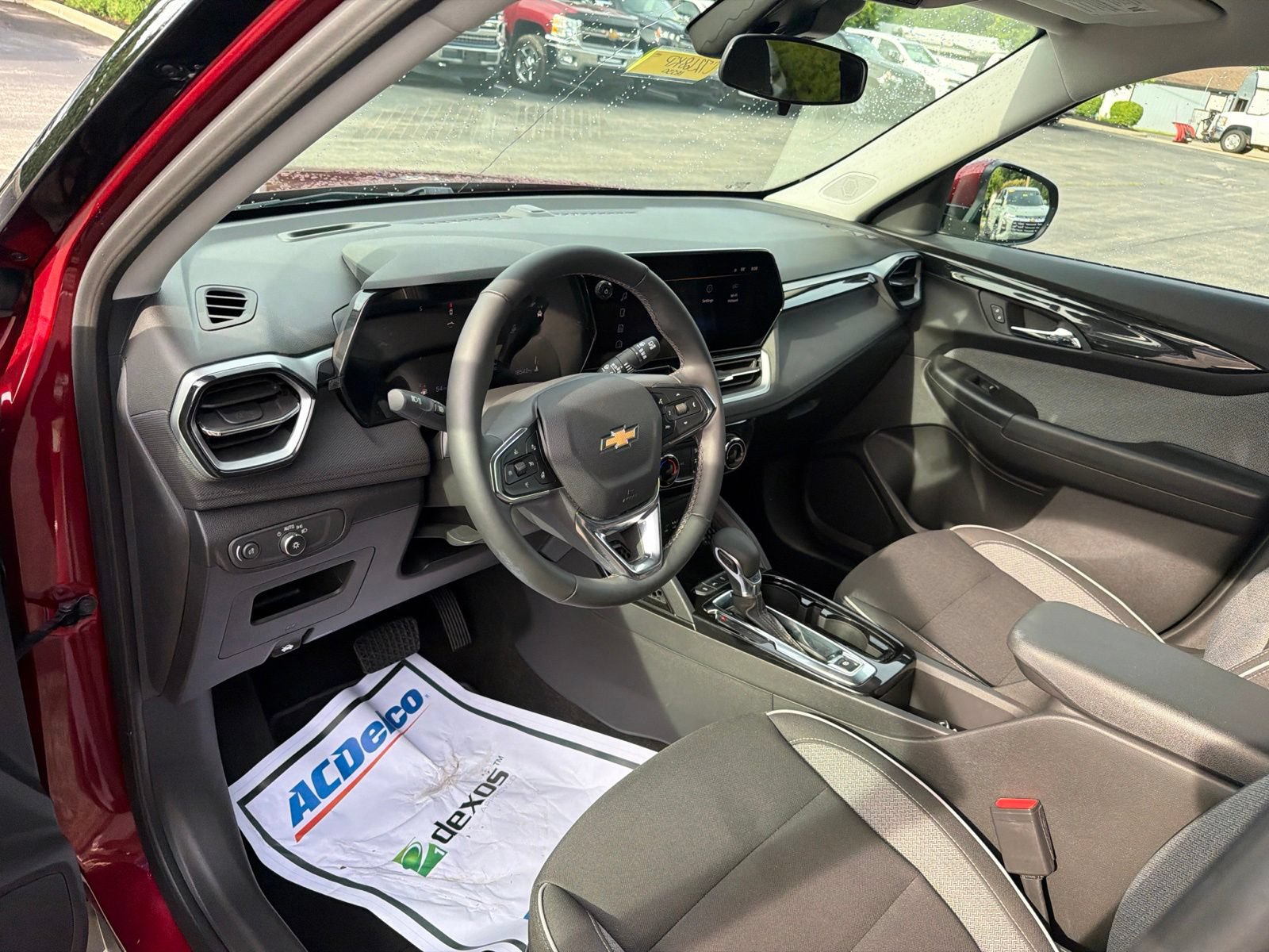 Used 2024 Chevrolet TrailBlazer LT w/ LT Cold Weather Package FWD image 10