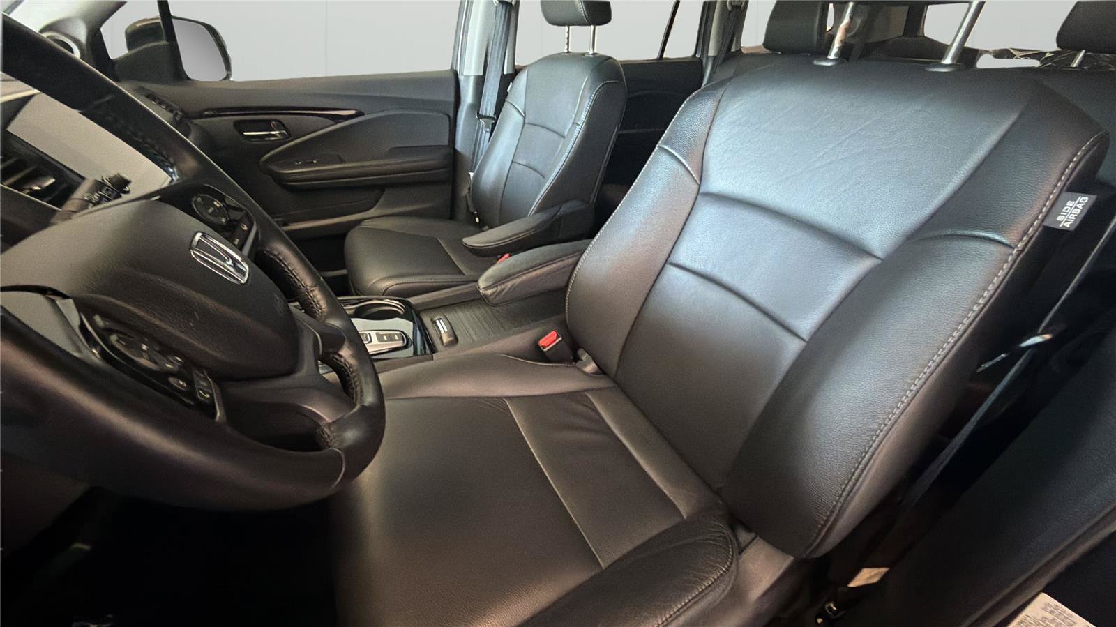 Used 2022 Honda Pilot Touring image 10