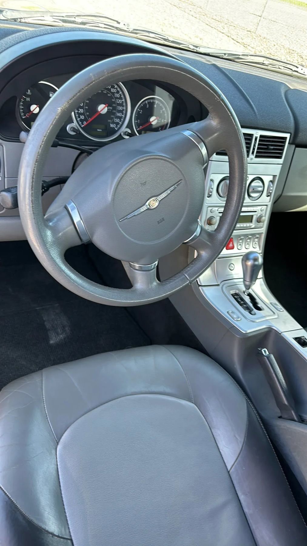 Used 2005 Chrysler Crossfire Limited image 3