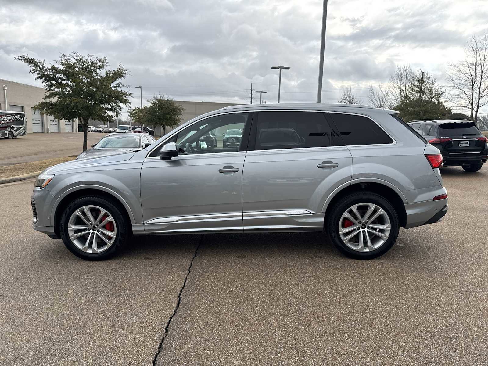 Used 2025 Audi Q7 3.0T Premium Plus AWD/4WD image 3
