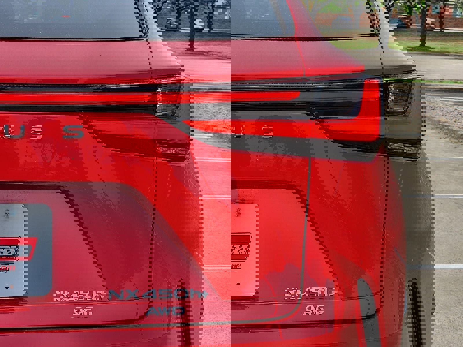 Used 2025 Lexus NX 450h+ AWD w/ Accessory Package (2T) image 16