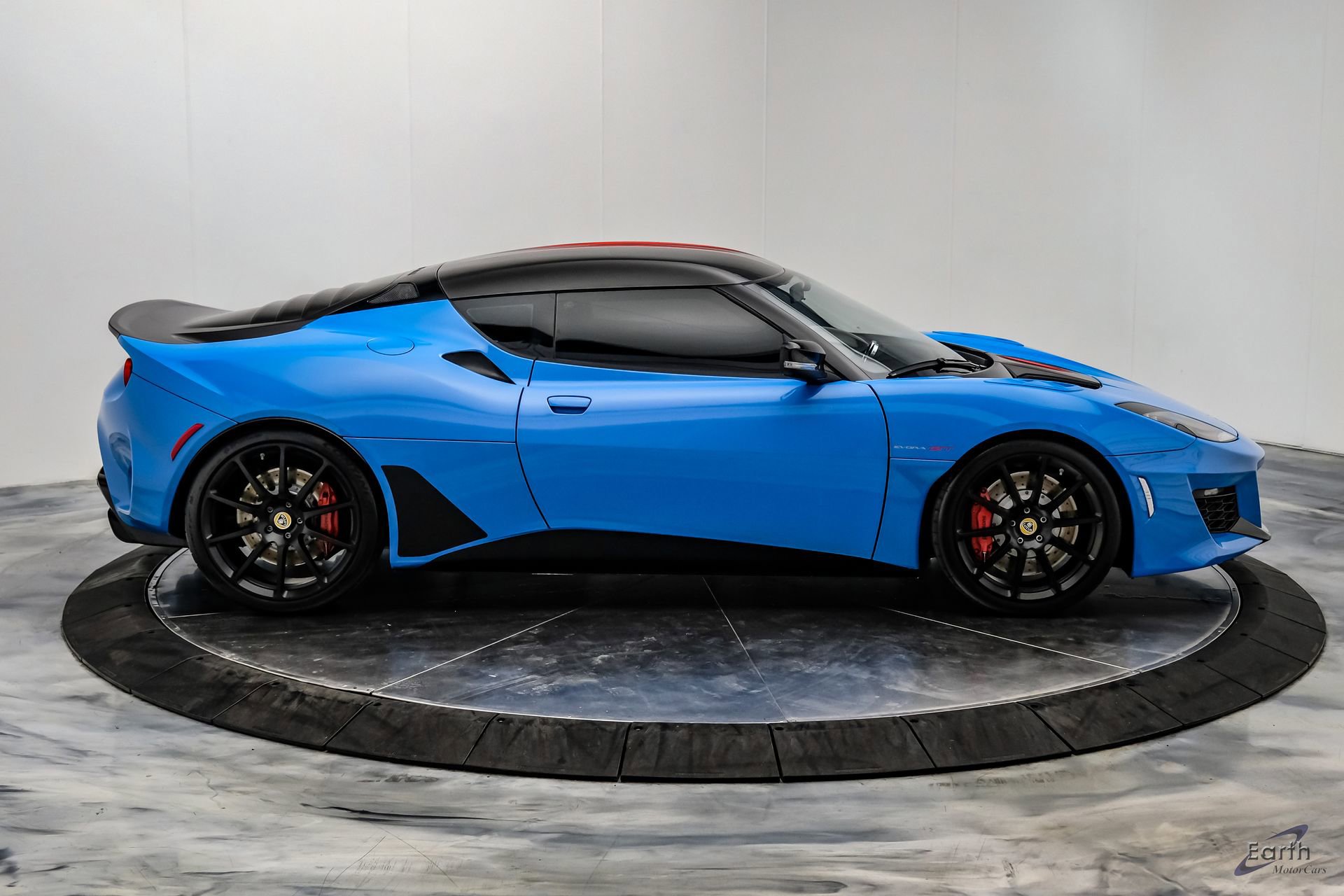 Used 2021 Lotus Evora image 25