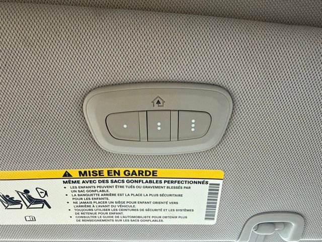 Used 2017 Chrysler Pacifica Touring-L w/ Tire & Wheel Group FWD image 27
