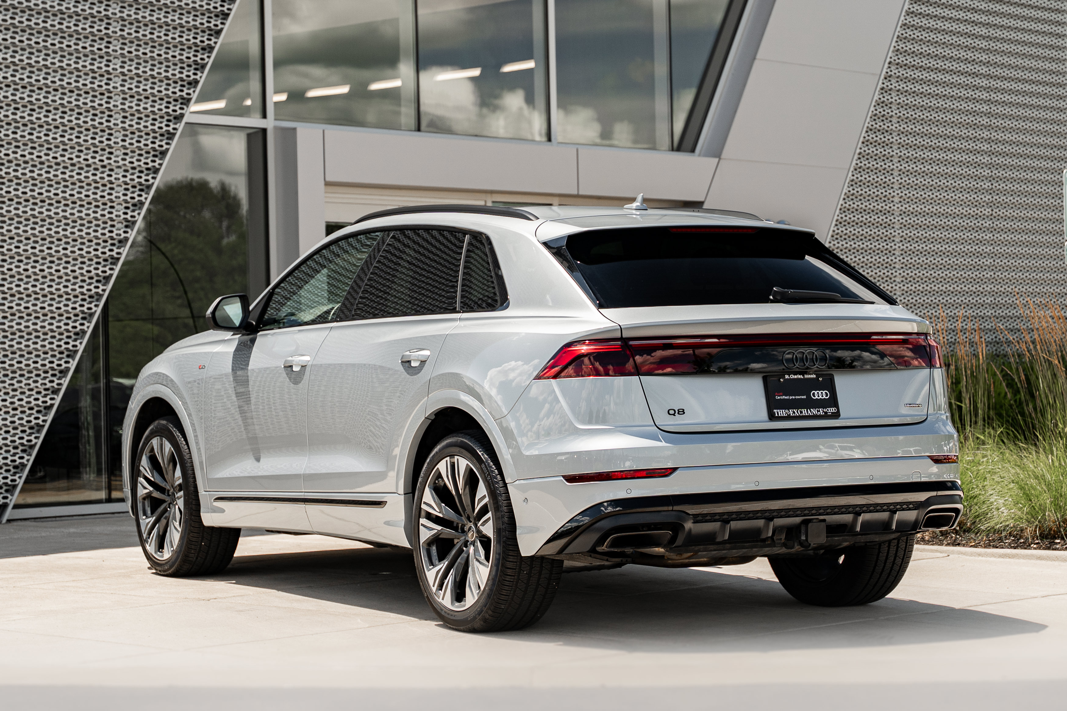Certified 2025 Audi Q8 Premium Plus w/ Premium Plus Package AWD/4WD image 5