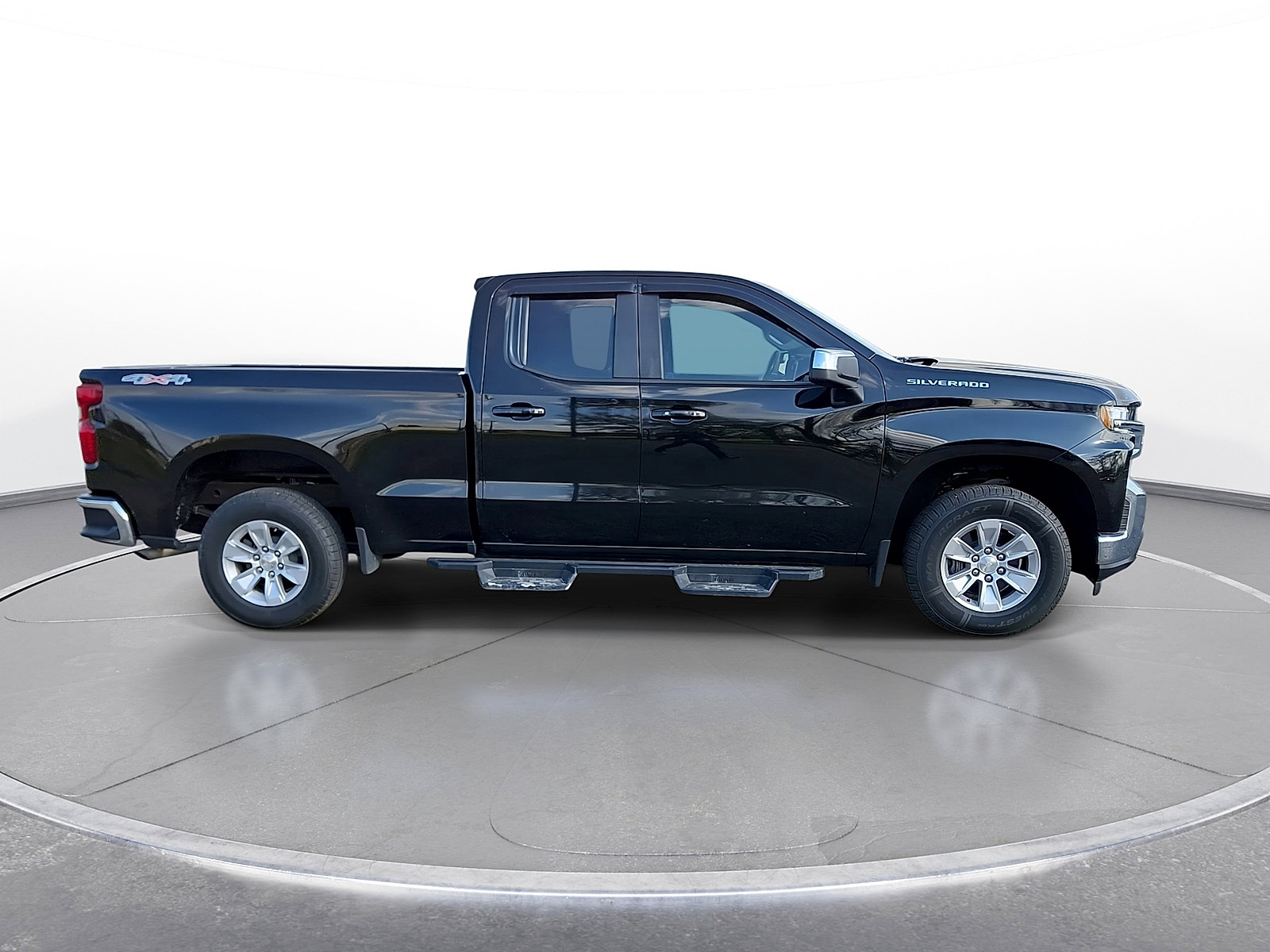Used 2021 Chevrolet Silverado 1500 LT AWD/4WD image 9