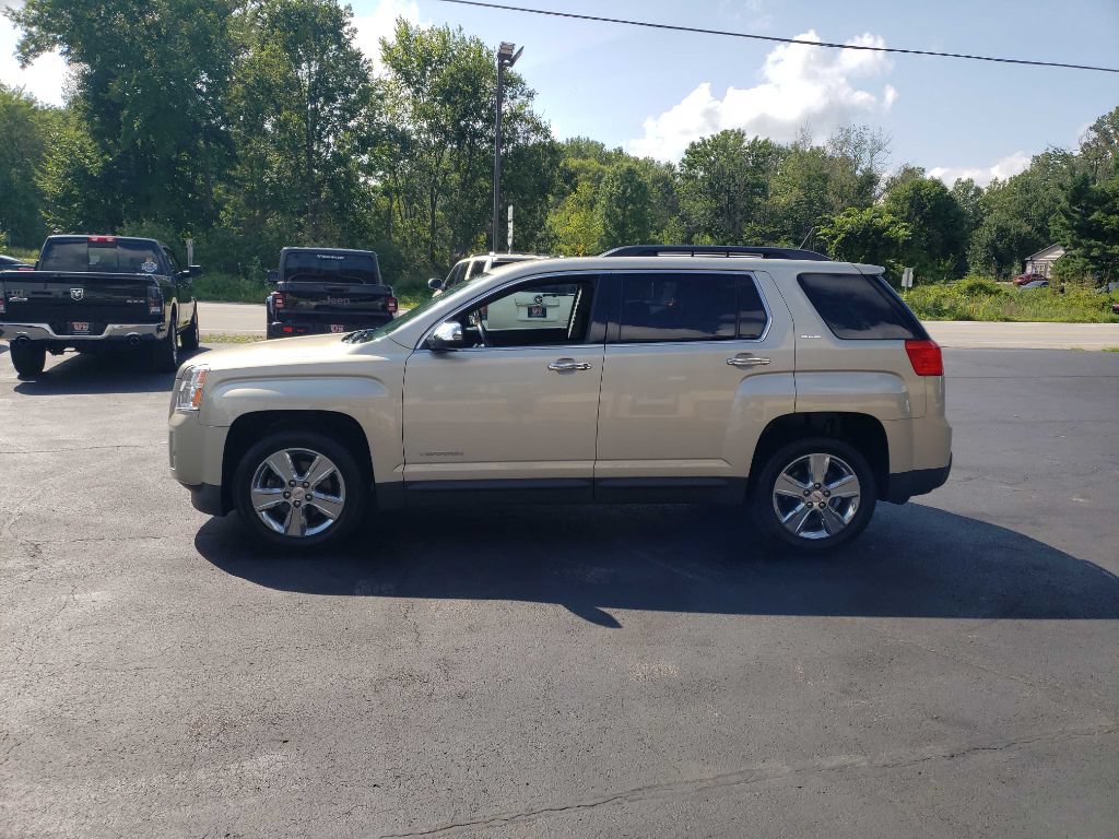 Used 2014 GMC Terrain SLE w/ Chrome Package FWD image 4