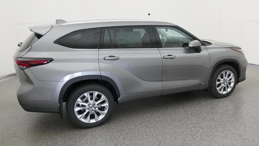 New 2026 Toyota Highlander Limited AWD/4WD image 10