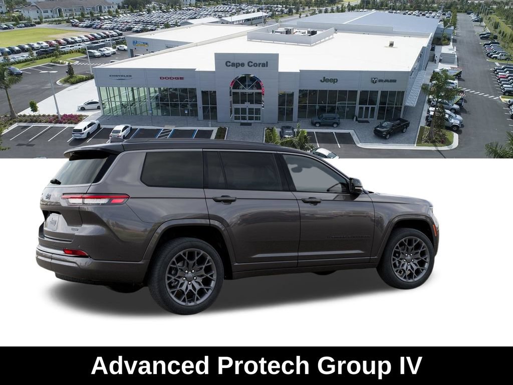 New 2026 Jeep Grand Cherokee L Summit w/ Obsidian Package AWD/4WD image 4