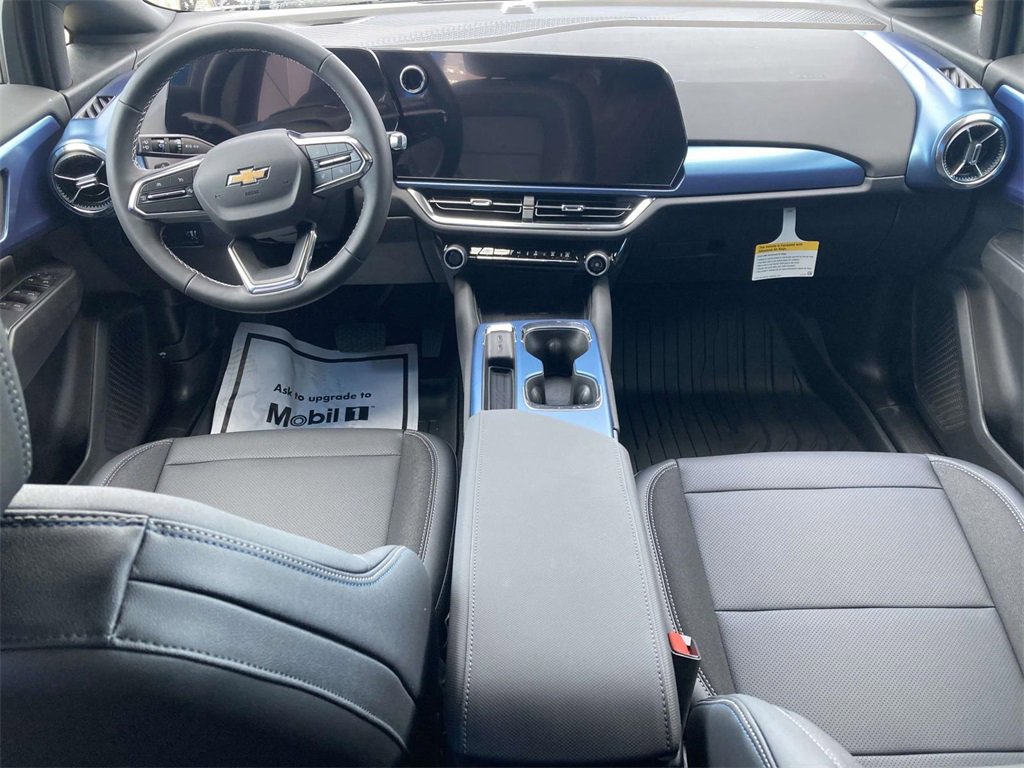 New 2026 Chevrolet Equinox EV LT image 13