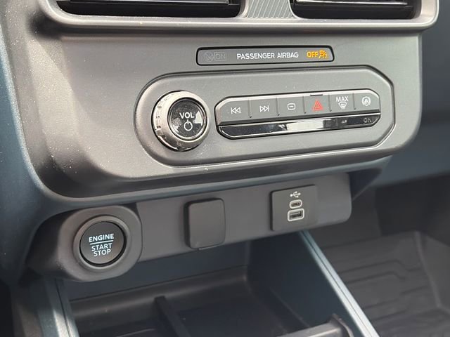 Used 2025 Ford Maverick Lobo AWD/4WD image 21