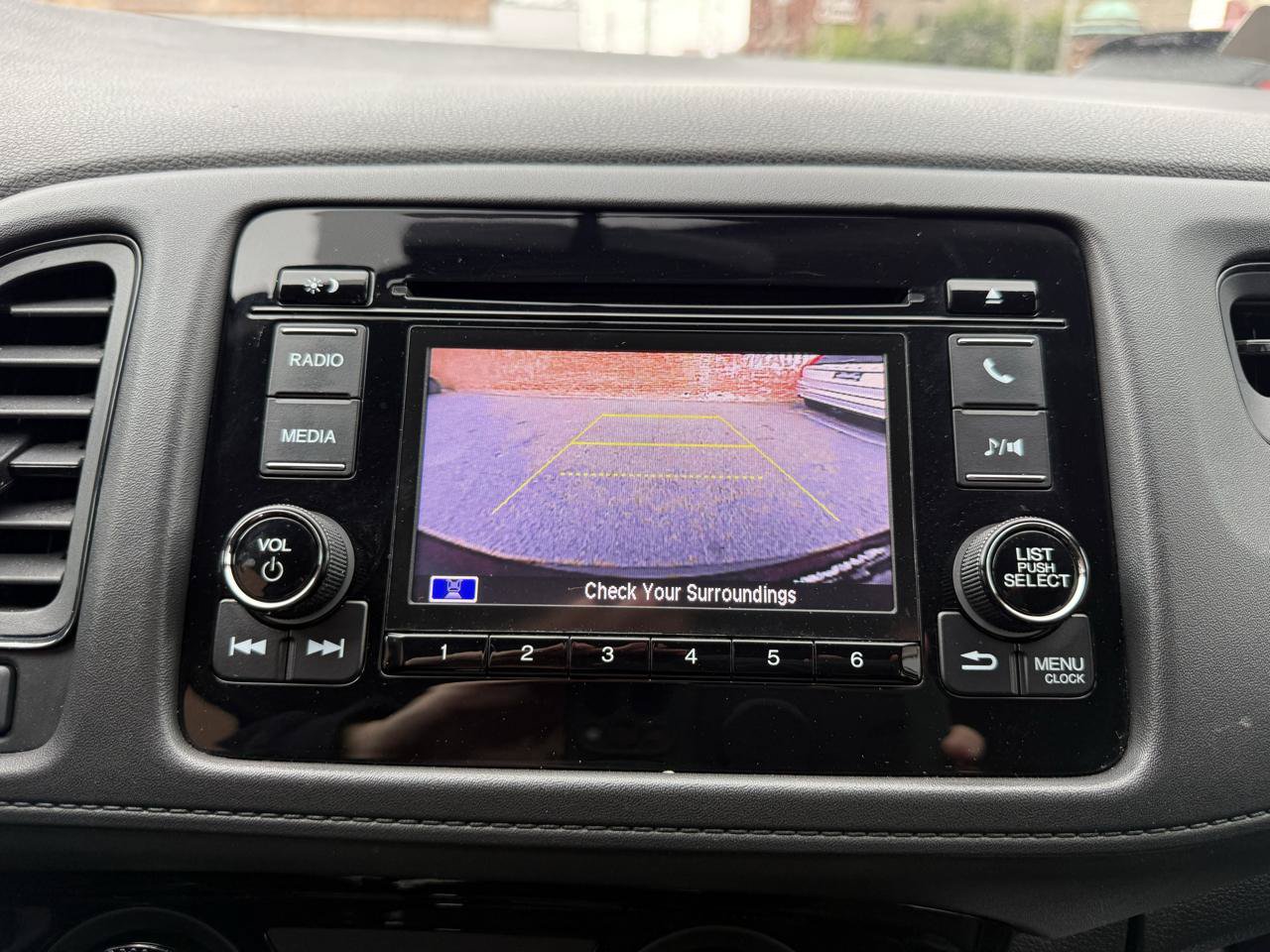 Used 2019 Honda HR-V LX image 11
