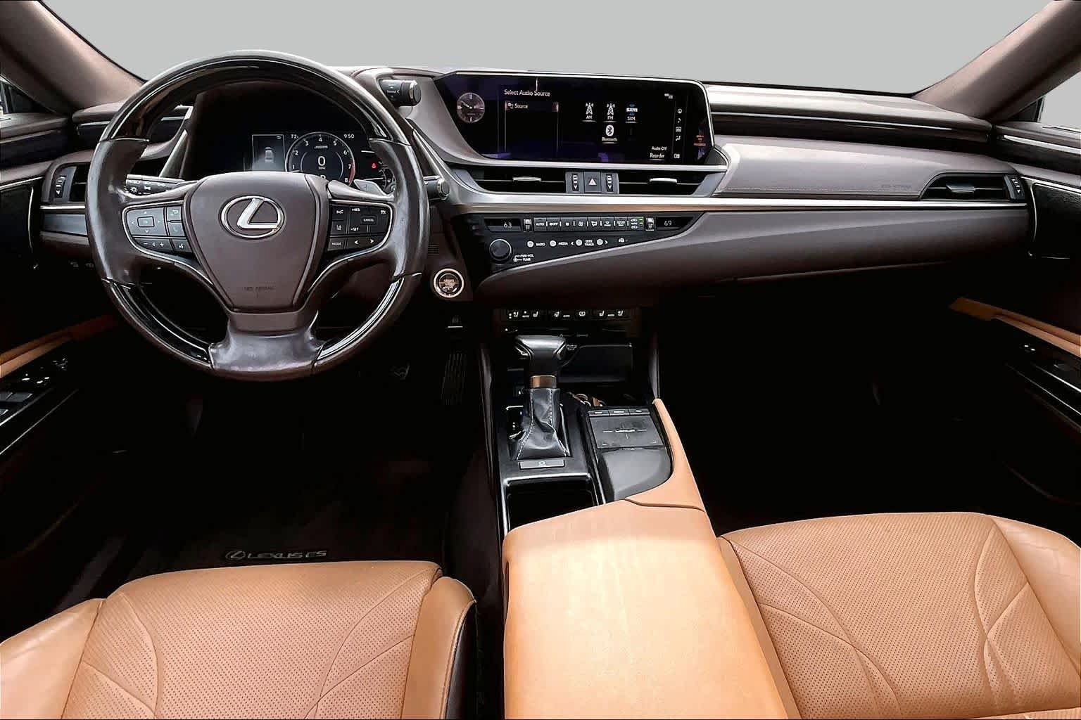Used 2019 Lexus ES 350 Ultra Luxury w/ Accessory Package 2 FWD image 16