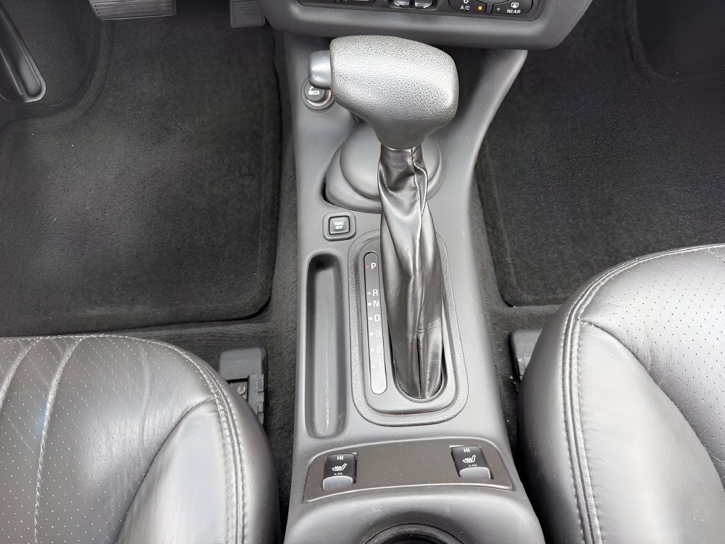 Used 2000 Chevrolet Monte Carlo SS w/ Preferred Equipment Group FWD image 16