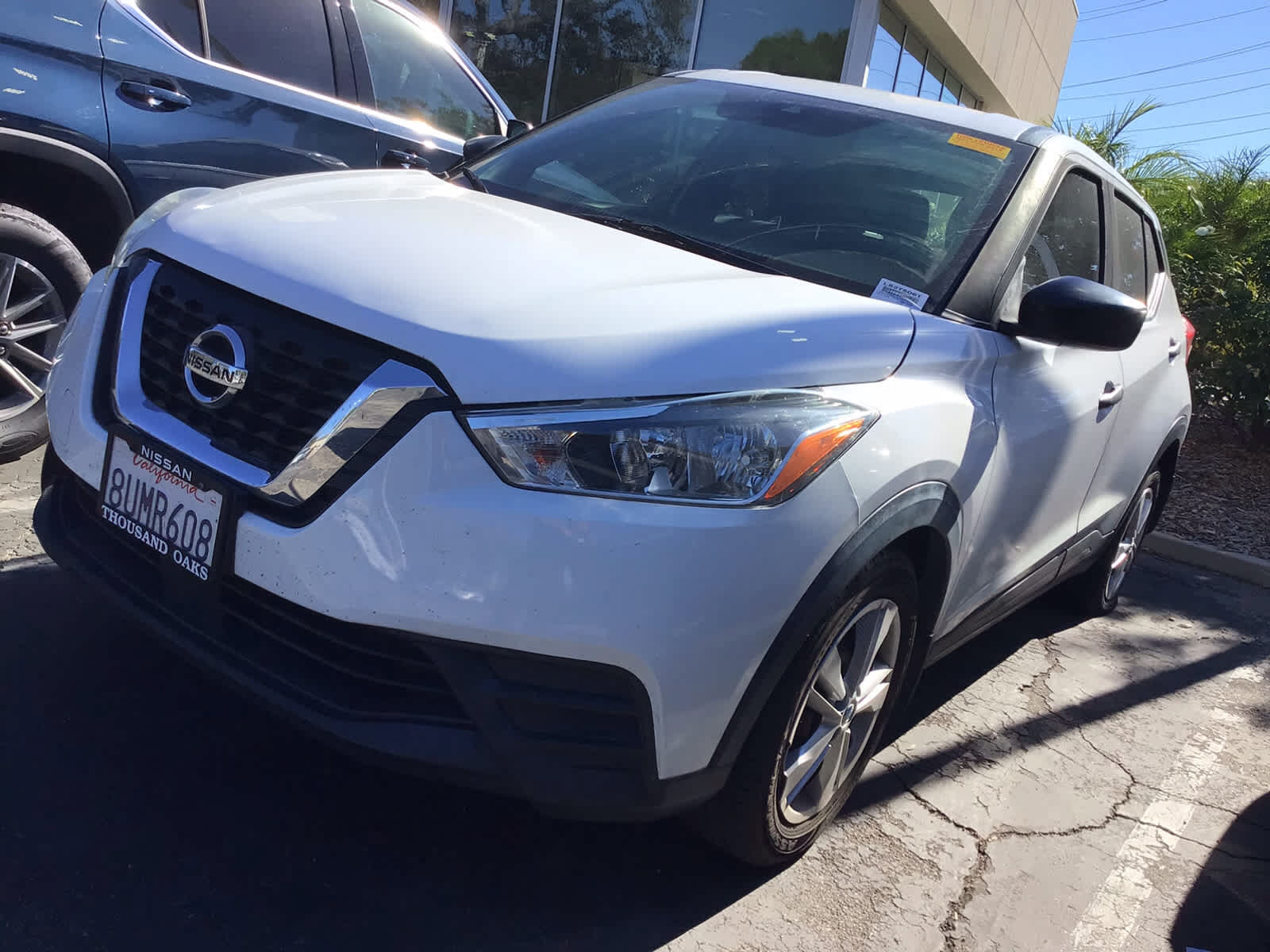 Used 2020 Nissan Kicks S FWD image 2