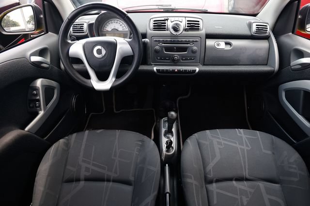 Used 2008 smart fortwo pure RWD image 2