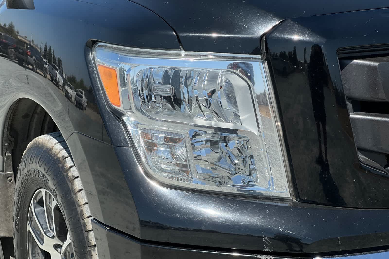Used 2021 Nissan Titan SV w/ SV Convenience Package AWD/4WD image 53