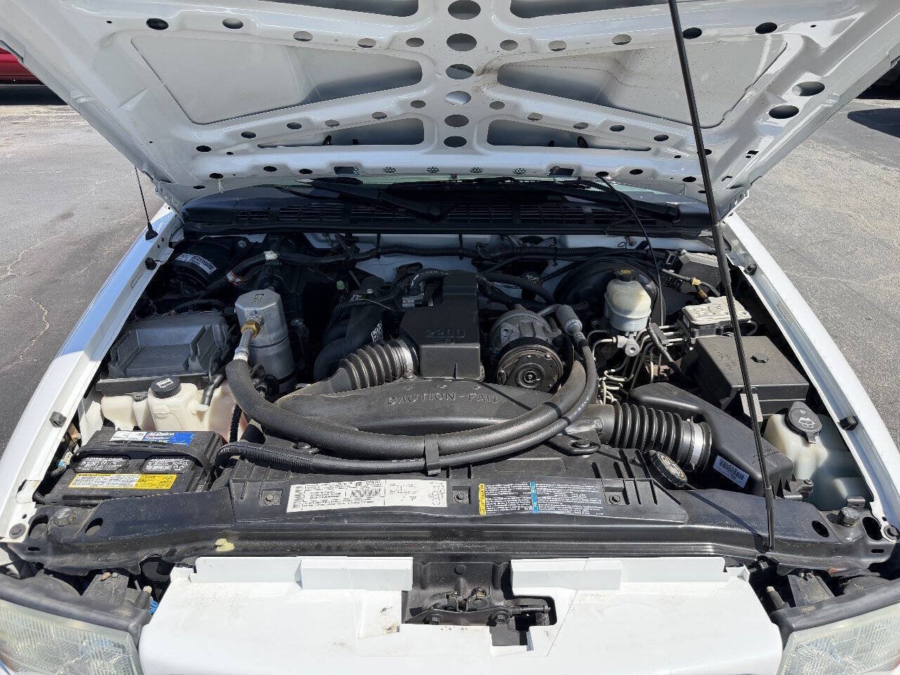 Used 2003 GMC Sonoma SL w/ Convenience Package RWD image 10