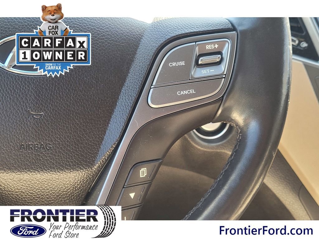 Used 2017 Hyundai Santa Fe SE image 19