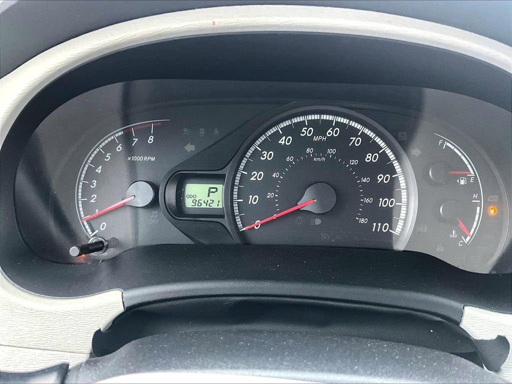 Used 2012 Toyota Sienna LE w/ Towing Pkg image 18