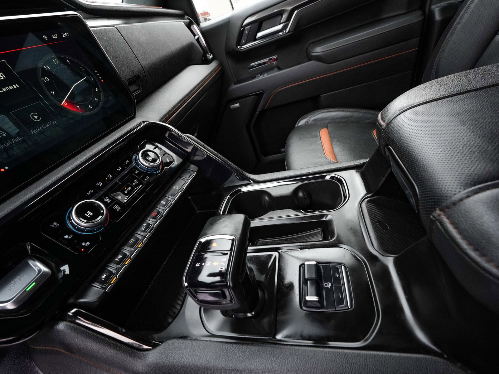 Used 2025 GMC Sierra 1500 AT4 w/ AT4 Premium Package image 24