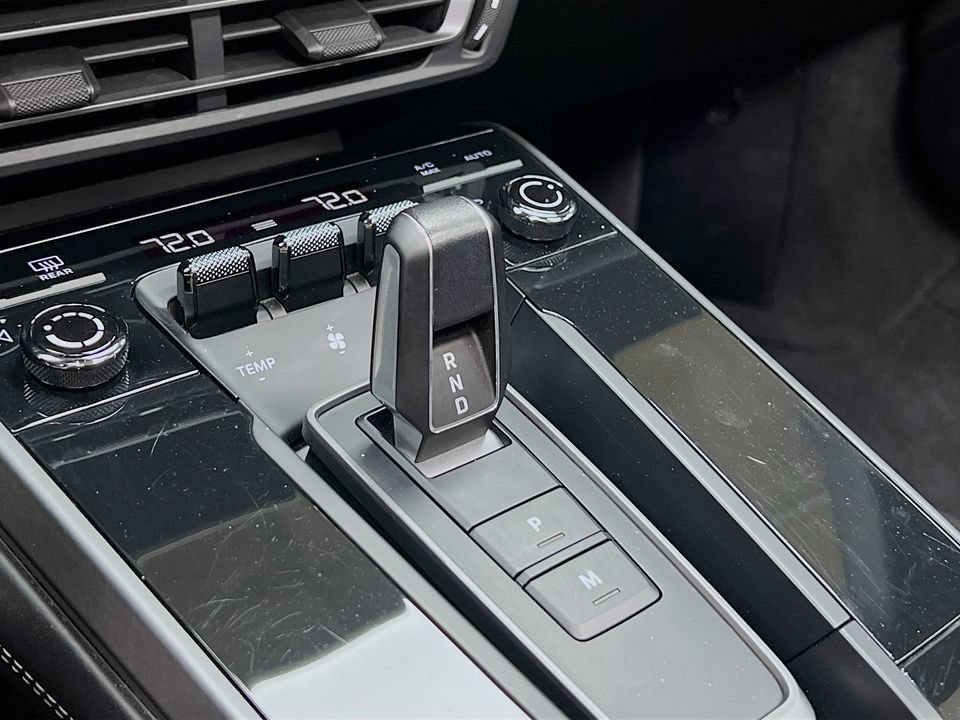 Certified 2023 Porsche 911 Carrera 4S AWD/4WD image 18