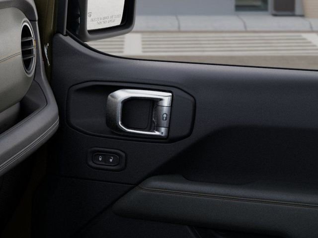 New 2026 Jeep Gladiator Mojave w/ Steel Bumper Group image 25