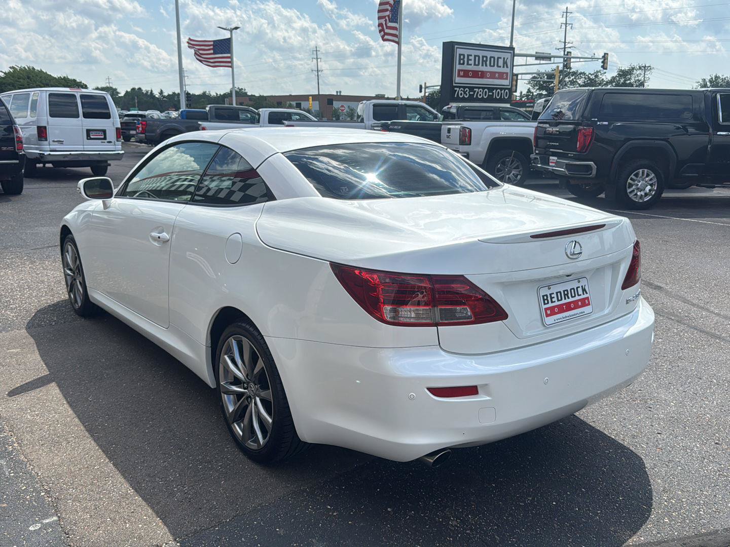 Used 2014 Lexus IS 250C w/ Luxury Package RWD image 2