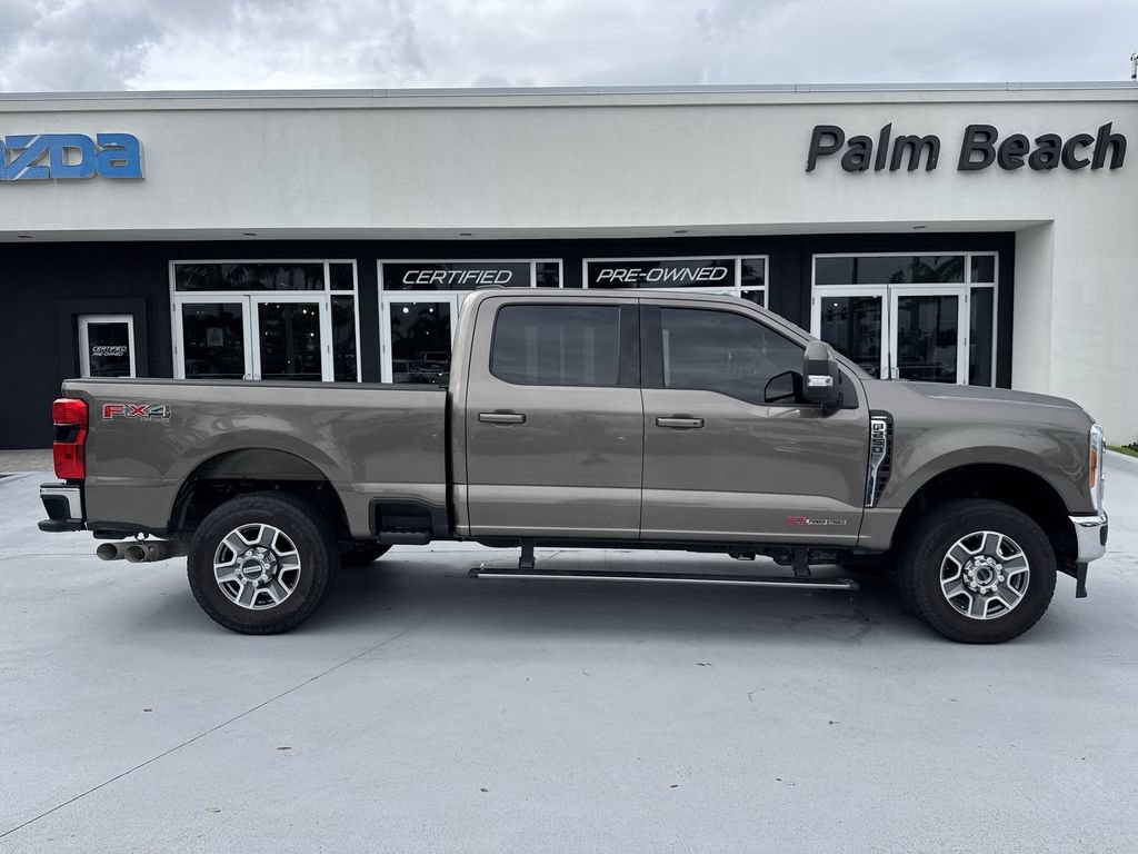 Used 2023 Ford F250 Lariat w/ Lariat Ultimate Package AWD/4WD image 5