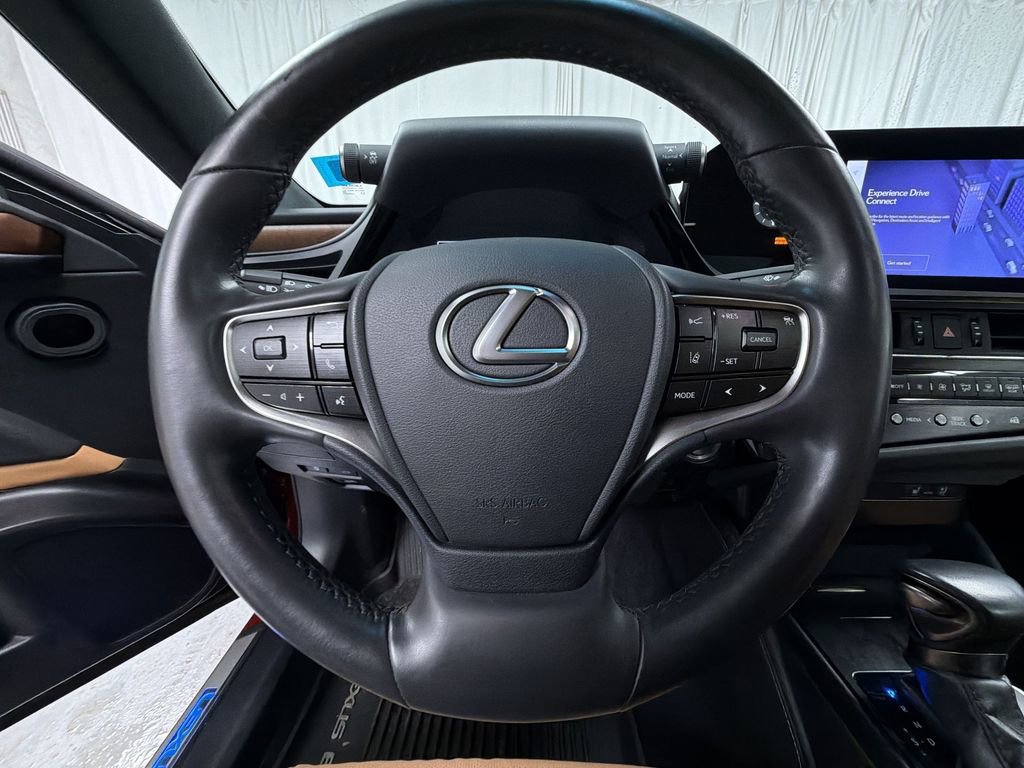 Used 2023 Lexus ES 300h w/ Premium Package image 26