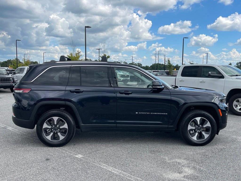 Used 2022 Jeep Grand Cherokee Limited 4xe AWD/4WD image 24
