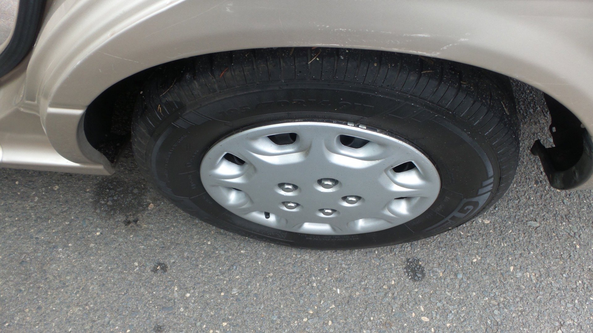 Used 1998 Toyota Camry LE FWD image 47