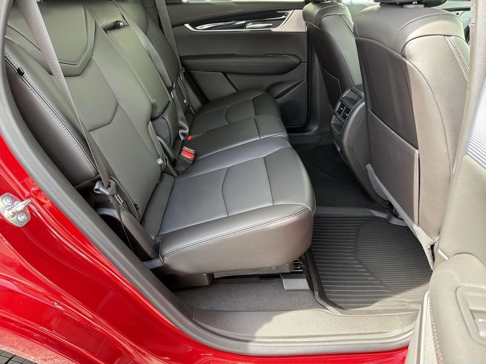 New 2026 Cadillac XT5 Premium Luxury w/ LPO, Floor Liner Package FWD image 30