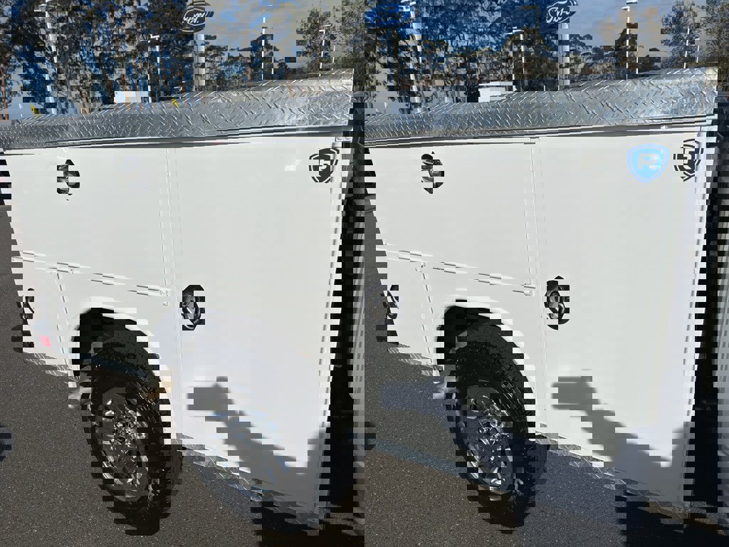 Used 2022 RAM 3500 Big Horn image 23