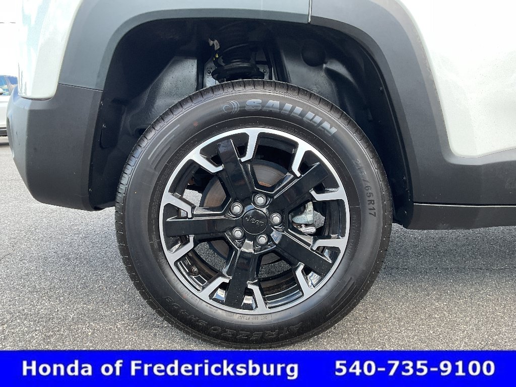 Used 2023 Jeep Renegade Trailhawk AWD/4WD image 11
