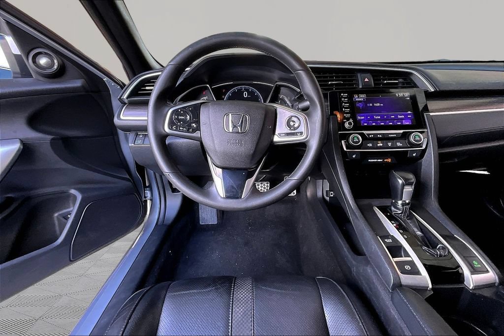 Used 2019 Honda Civic Touring image 10