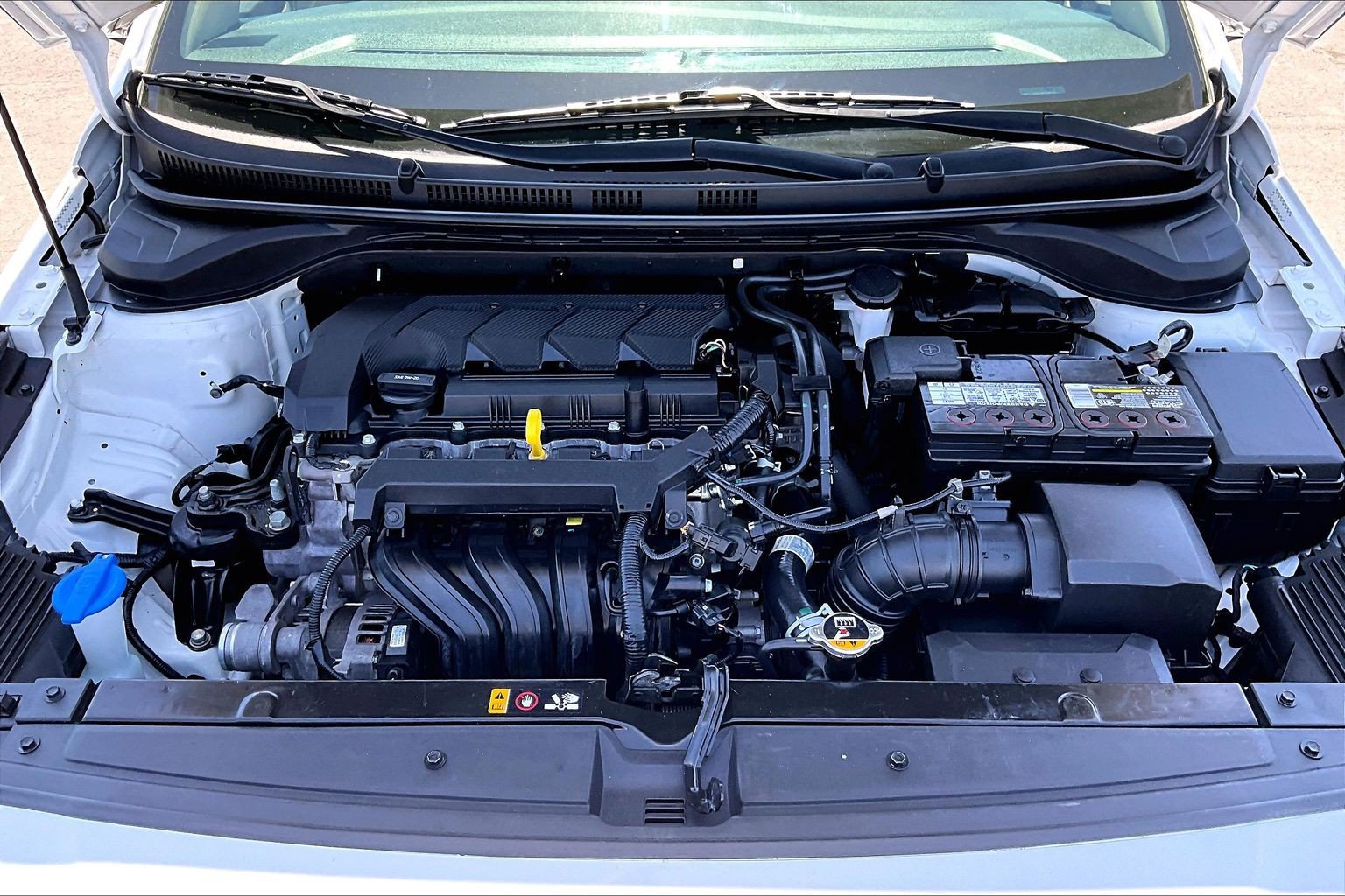 Used 2022 Hyundai Accent SE w/ Cargo Package FWD image 9